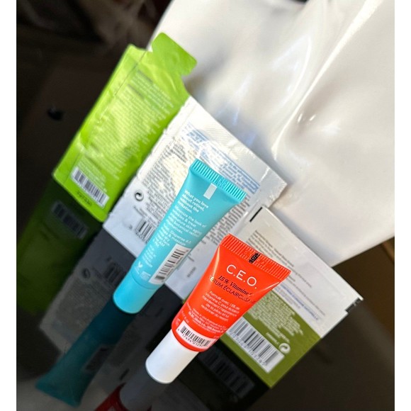 Sunday Riley CEO Tula Wrinkle Drops Kiehl's KORRES Velvet Goldfaden MD Samples - Picture 3 of 12